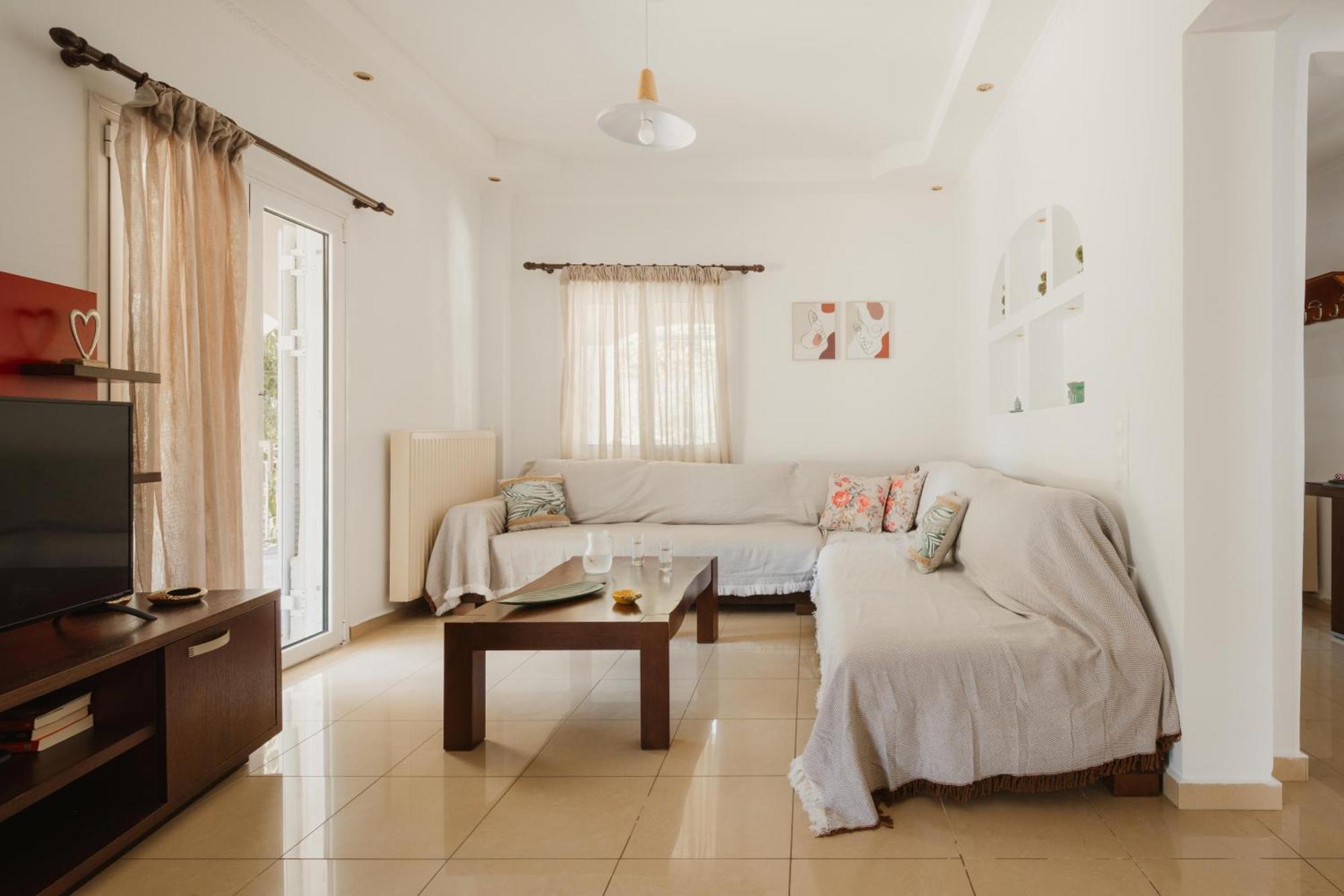 Eros Villa Vátos